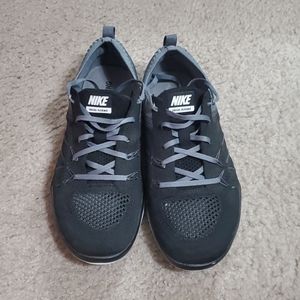 Nike Focuse Flyknit Training Shoes